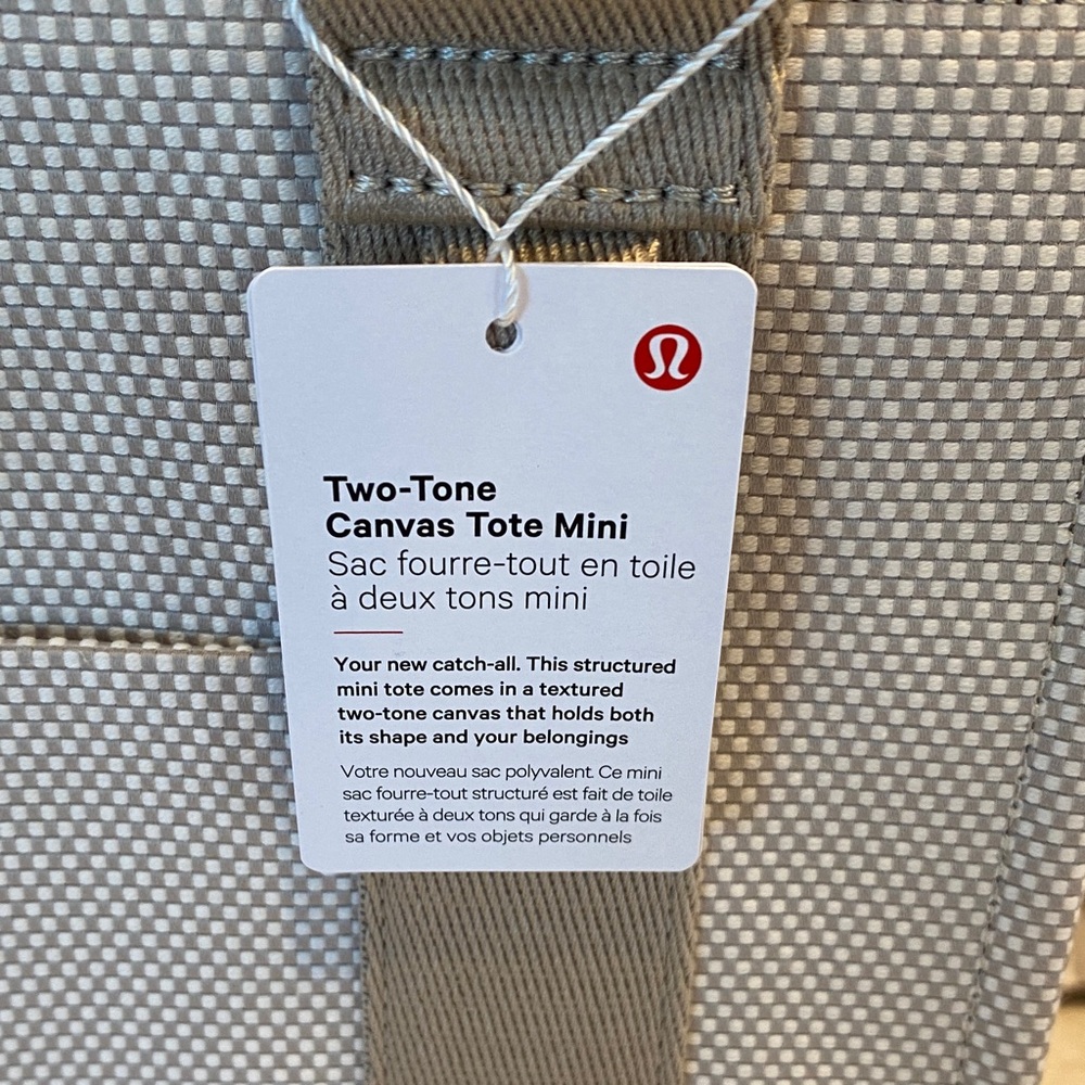🎀NWT Lululemon Athletica Mini Bag in Cream and Tan🎀 - Picture 2 of 4